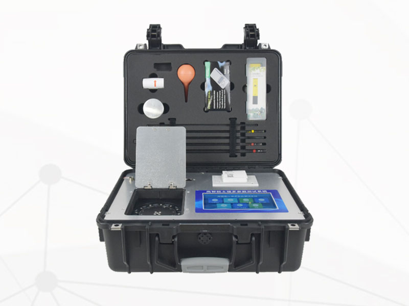 多參數土壤分析儀，配備wifi聯網上傳數據